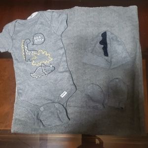 Matching newborn set